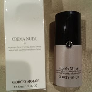 BNIB Giorgio Armani Crema Nuda Supreme Glow